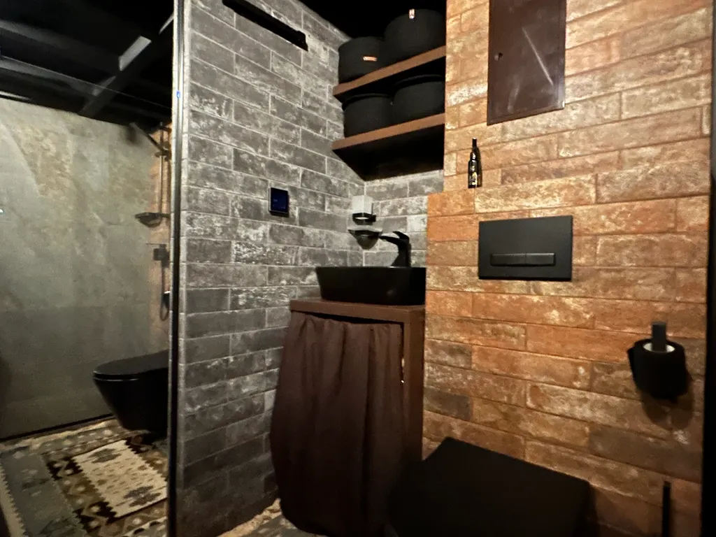 Двухуровневый апартамент с видом на горы