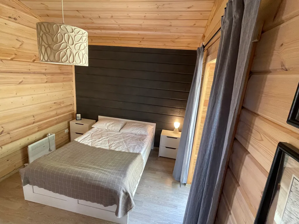 Дом с баней и бассейном