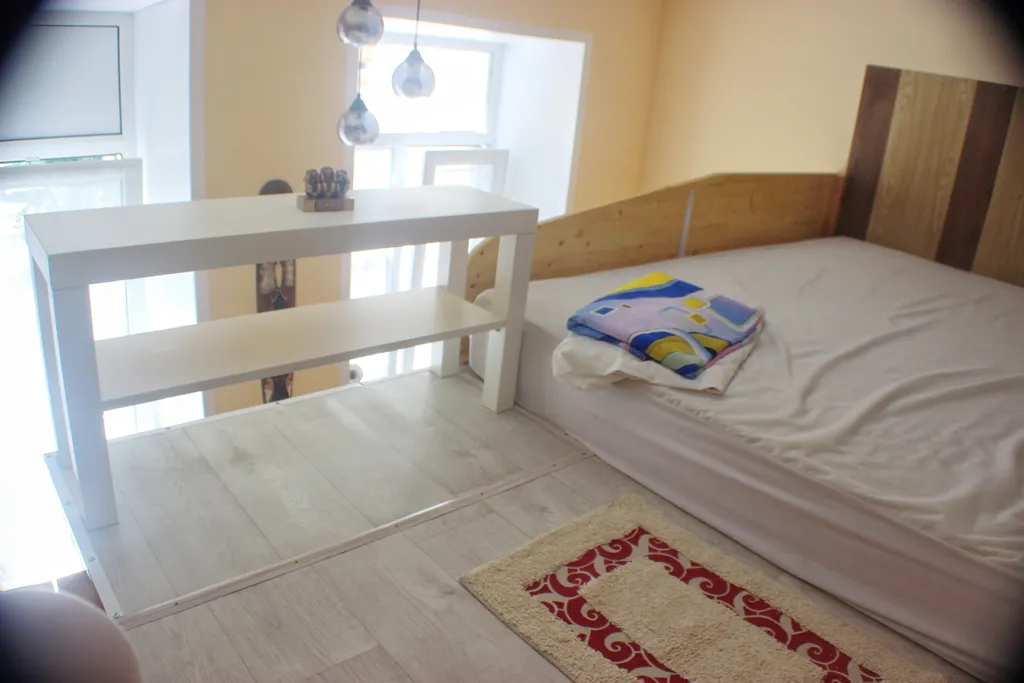 Студия в самом центре города/ двухуровневая.