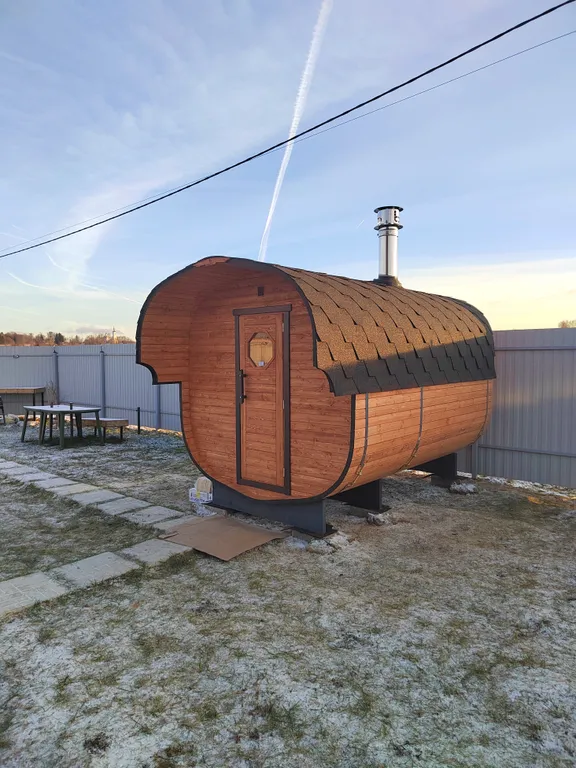 Загородный дом со своей территорией и баней