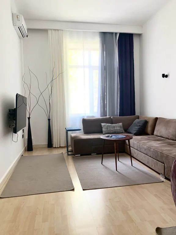 3-комнатная Квартира — аренда посуточно в Баку