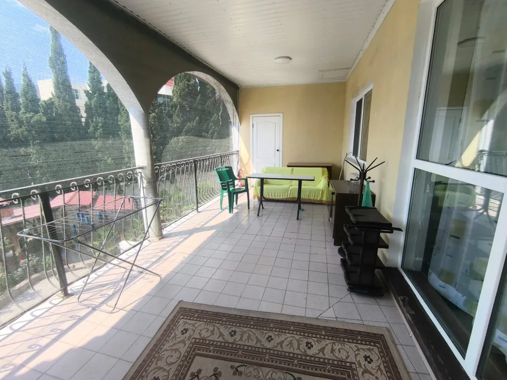 Тихая уютная квартира с терассой в частном секторе — аренда посуточно в Ялта