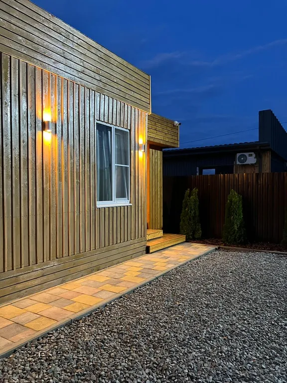 Уютный домик на левом берегу