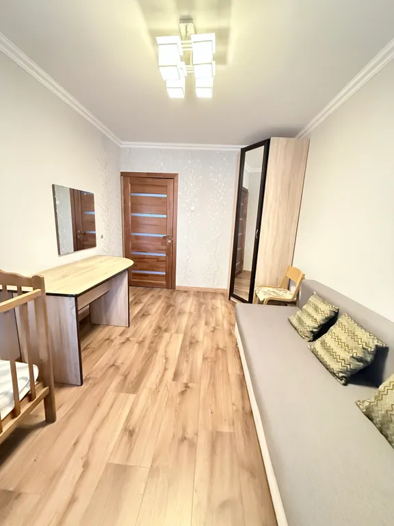 Квартира Большая трехкомнатная квартира на Лермонтова — Зеленоградск