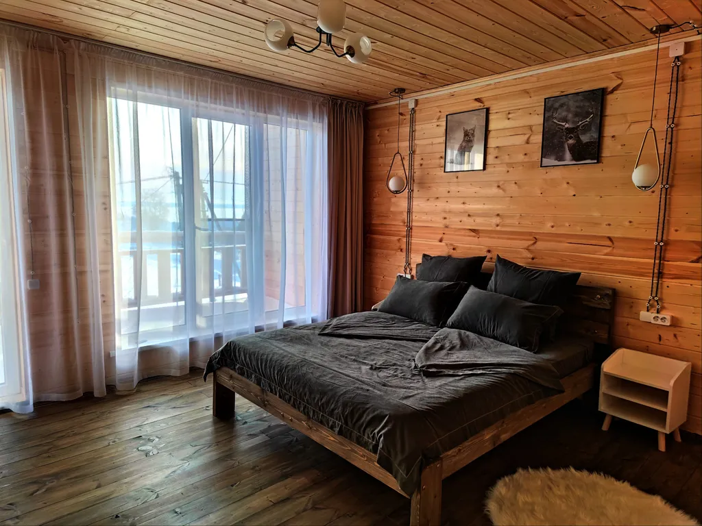 Дом с видом на озеро