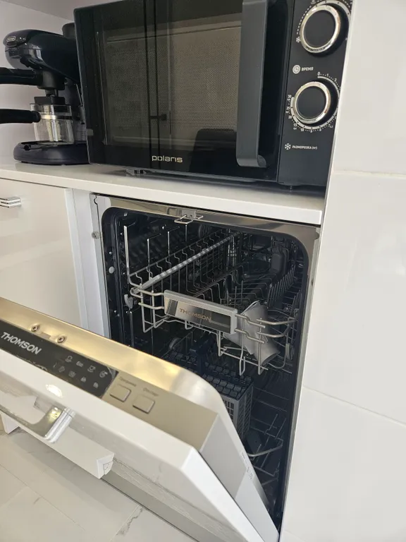 Новая квартира с видом на море в центре