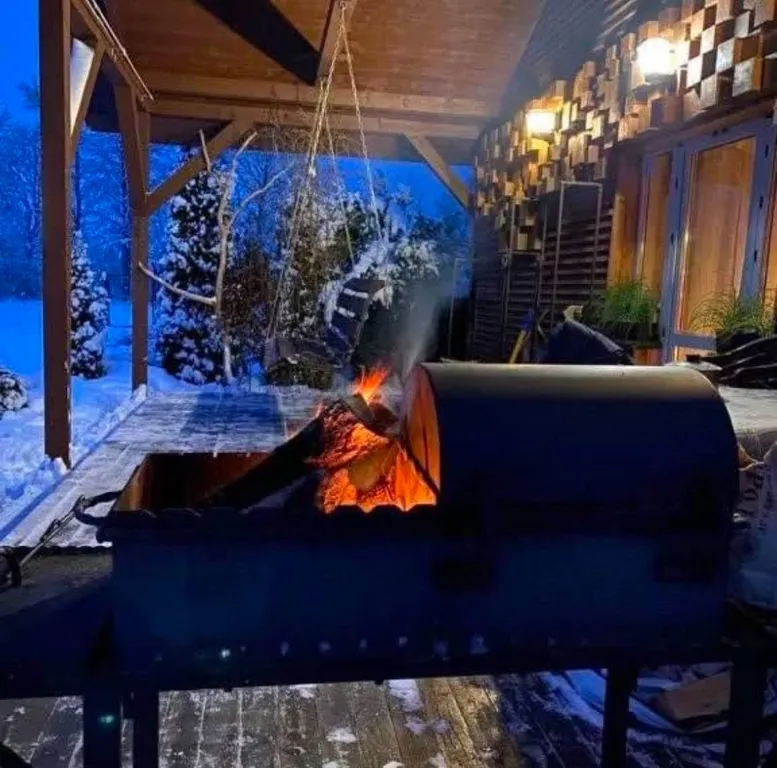 Уютный дом на берегу озера с сауной