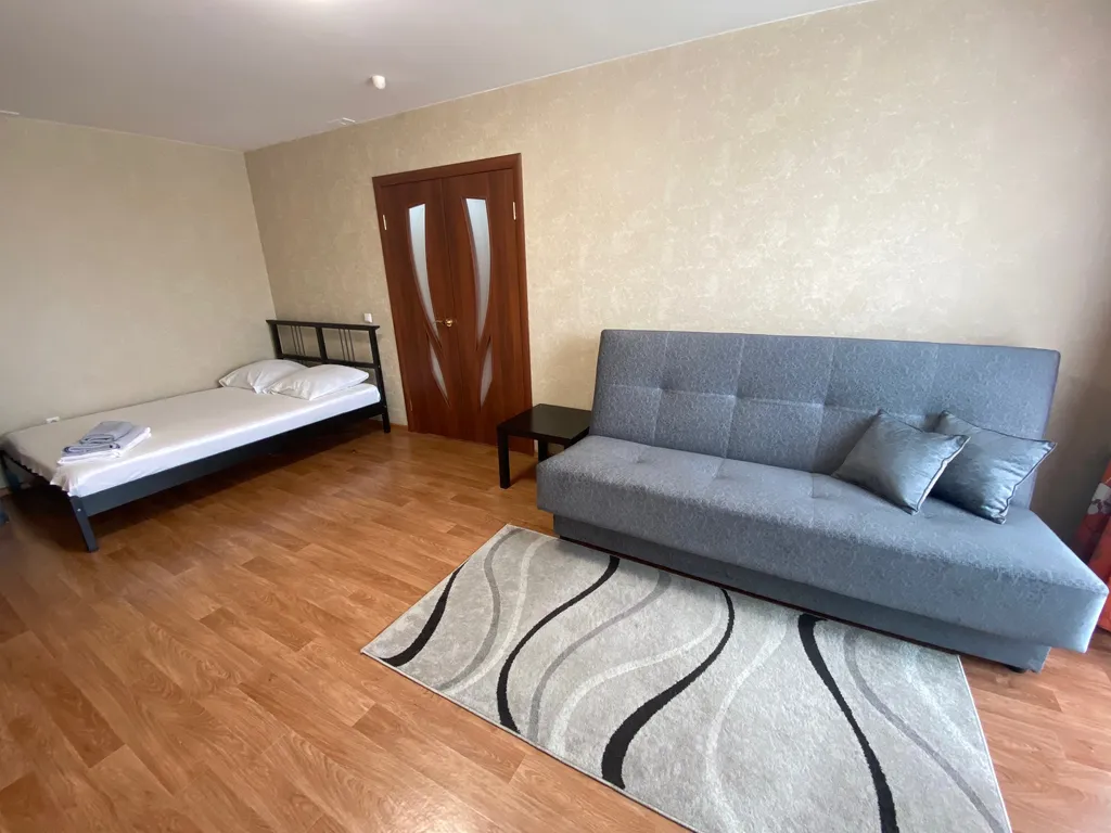 1-комнатная рядом ТРЦ "Планета"