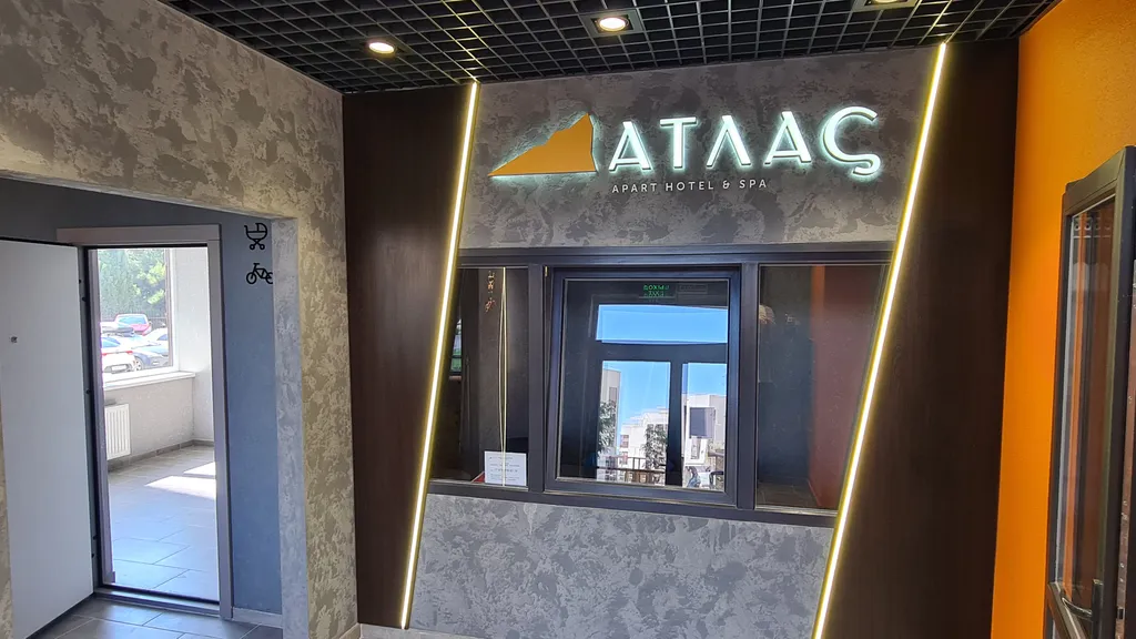 Двухкомнатные апартаменты в апарт-комплексе Атлас с видом на море