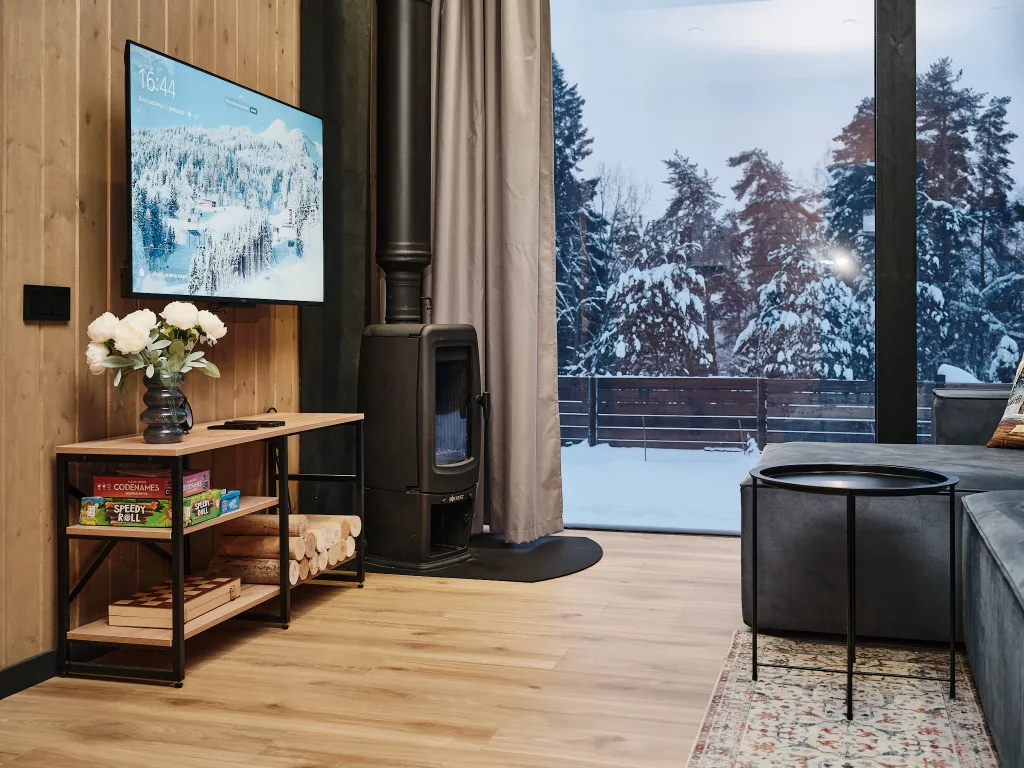 Нoвый уютный дoм с сауной у горнолыжного склона "Черника"