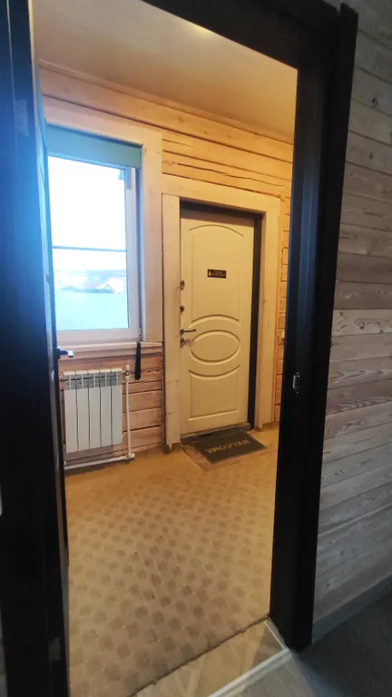 Дом с закрытой парковкой