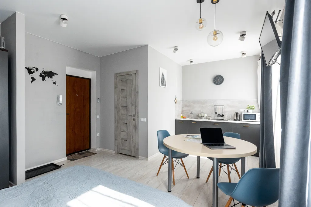 Стильная квартира студия с дизайнерским ремонтом