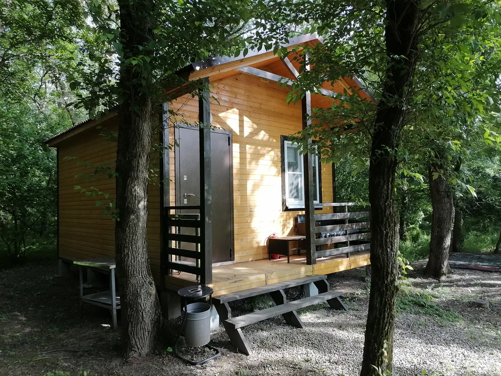 Дом на берегу озера