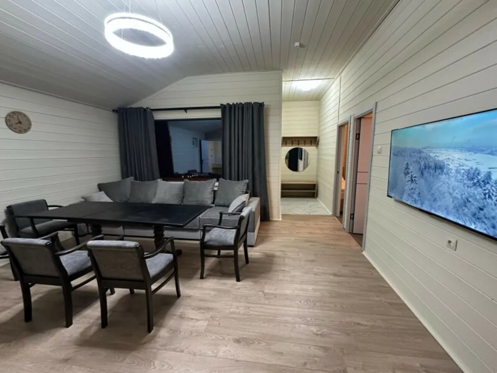 Домик трехкомнатный