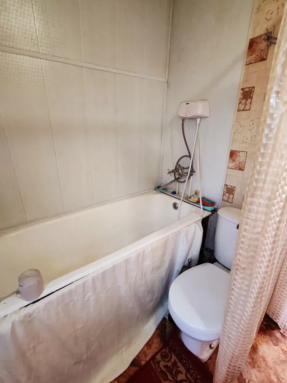 Уютный домик в тихом месте, рядом с рекой и озером