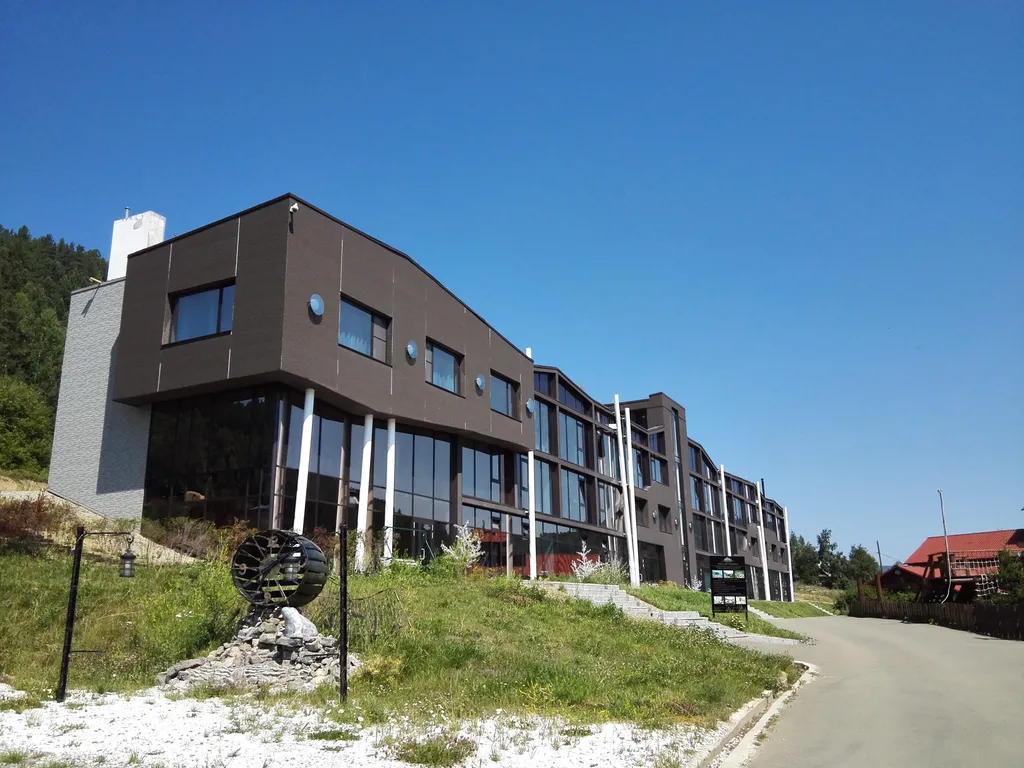 Апартаменты люкс с электрокамином