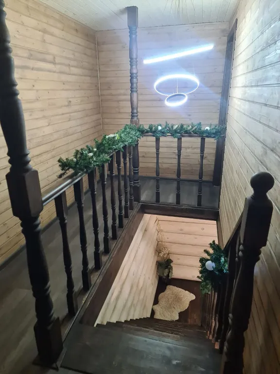 Дом с прудом