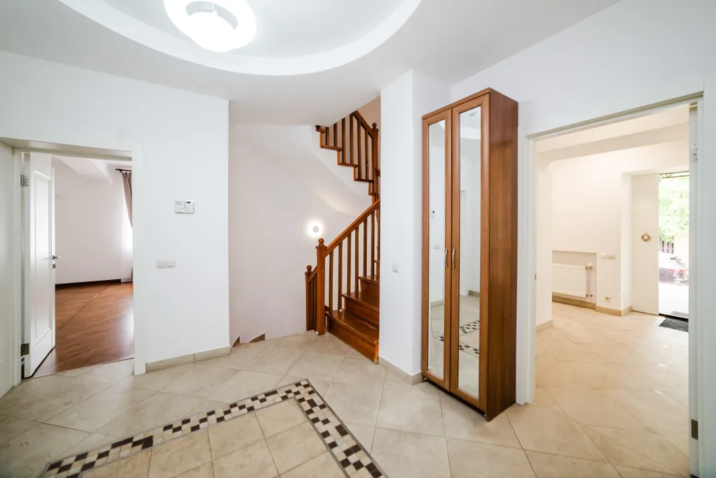 Коттедж Дом с бассейном и сауной — Горки-2