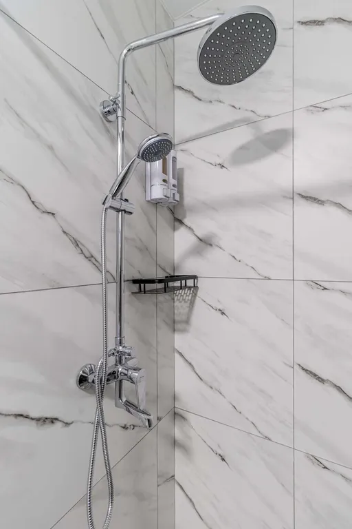 Кто ценит комфорт: новая мебель, техника, бельё