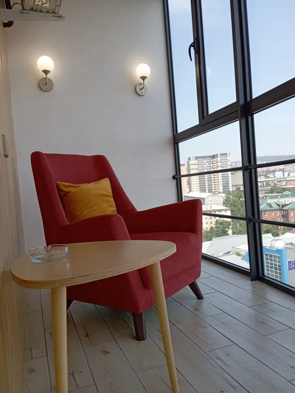 С видом на Площадь