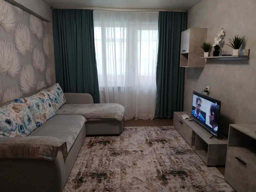 Уютная чистая квартира — аренда посуточно в Краснокаменск