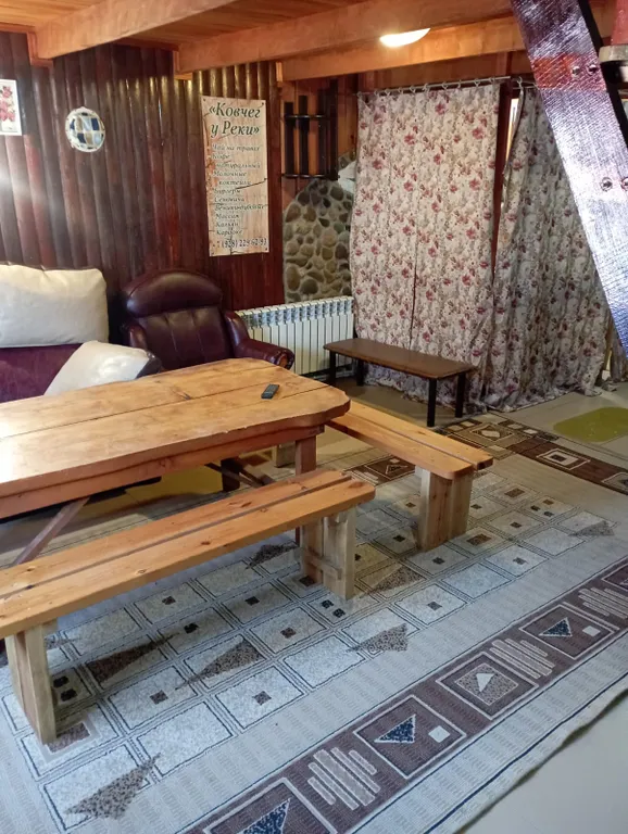 Двухэтажный домик в тихом уголке на реке Белая