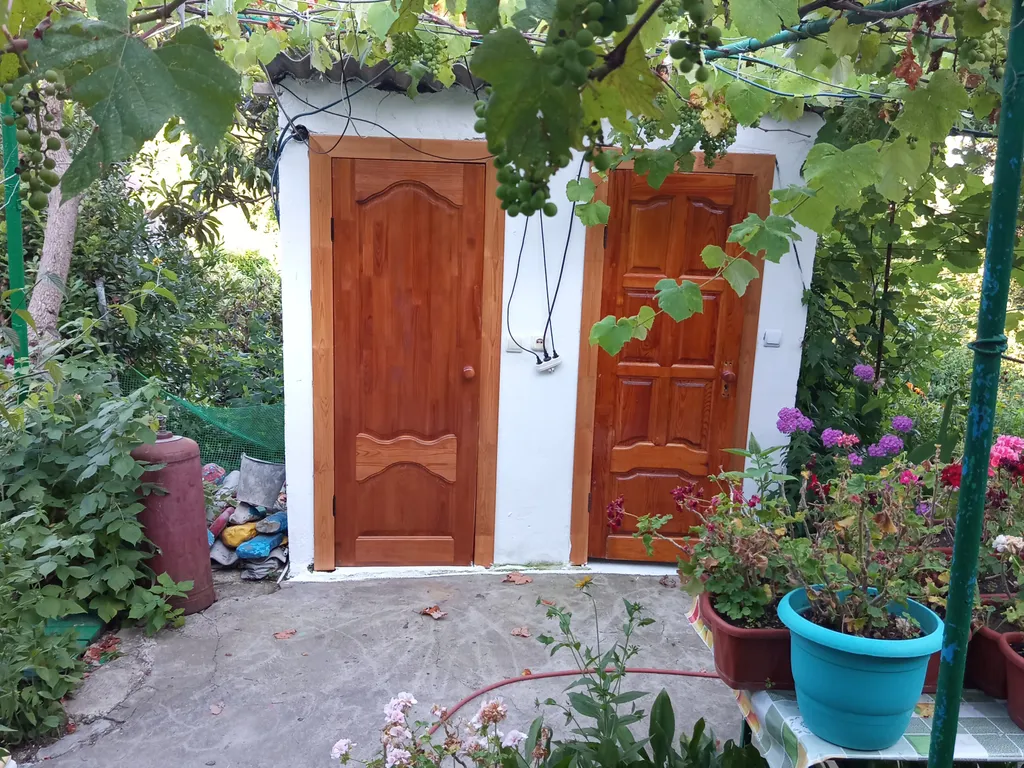 Дом с бассейном у моря