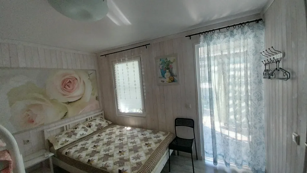 Домик с удобствами и кухней Персиковая поляна