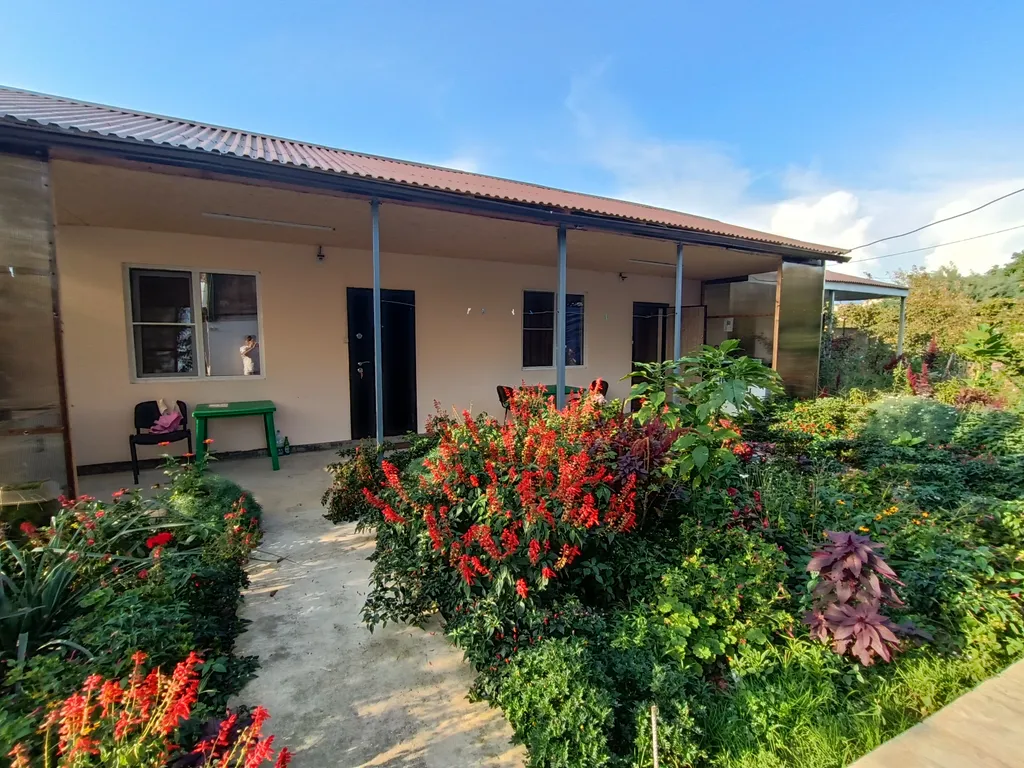 Двухместный номер стандарт с собвеным душевым и туалетом