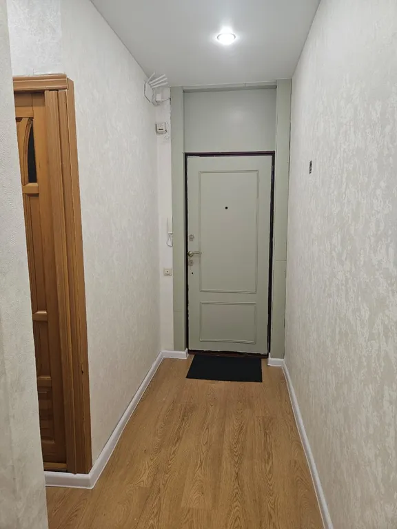 Просторная двухкомнатная квартира с дизайнерским ремонтом