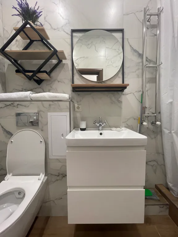 Большая, уютная двухкомнатная квартира с евроремонтом в центре города