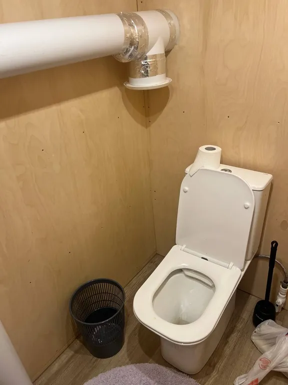 Барнхаус на берегу реки Кундыш