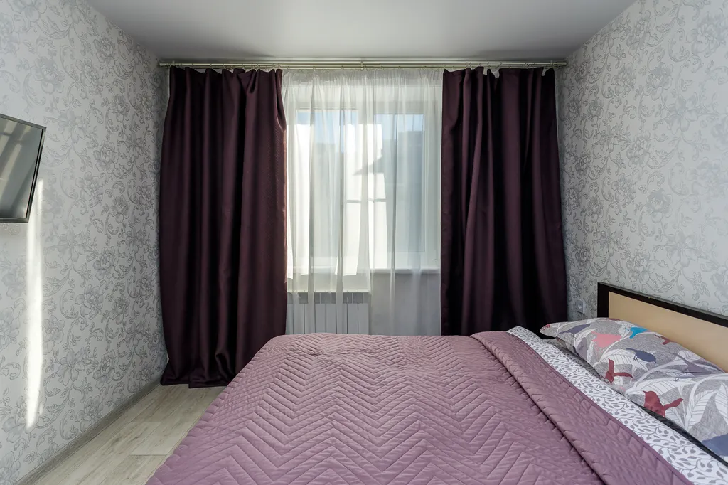 Рядом краевая больница. Центр города