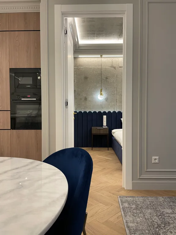 Дизайнерские апартаменты с видом на парк Дендрарий в центре