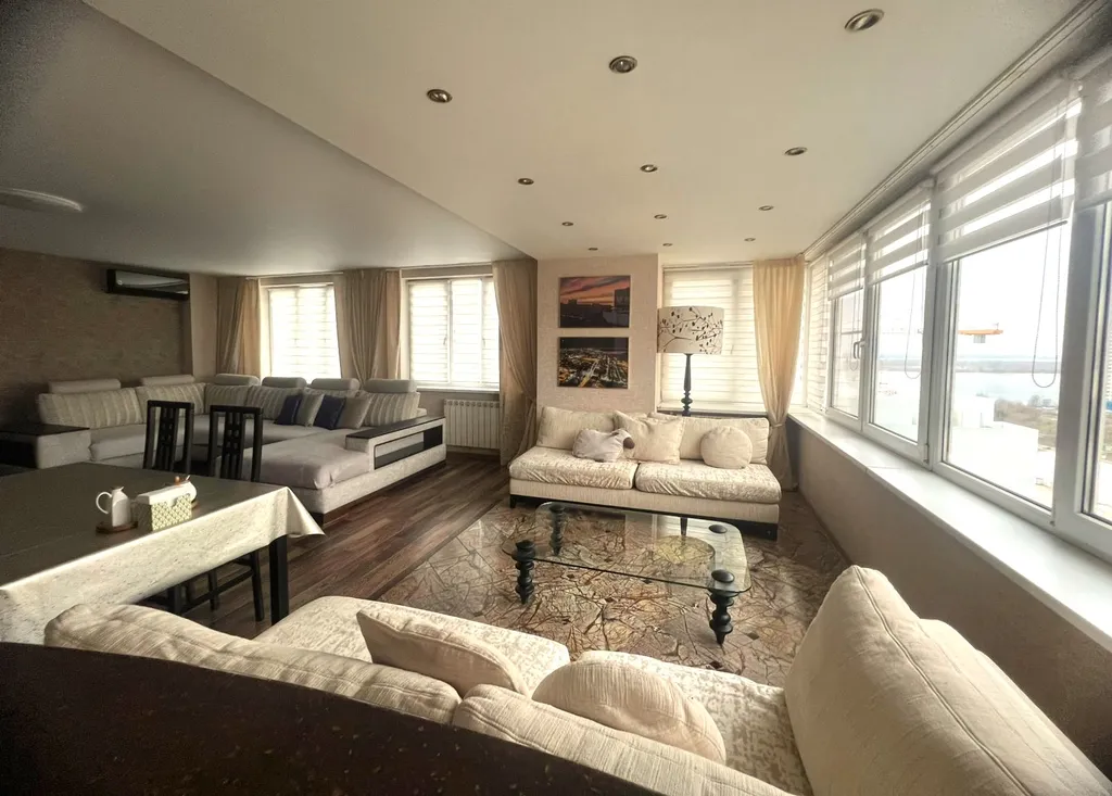 Апартамент 140м2 Волгоград Исторический центр Вид! 3спальни 2 санузла.