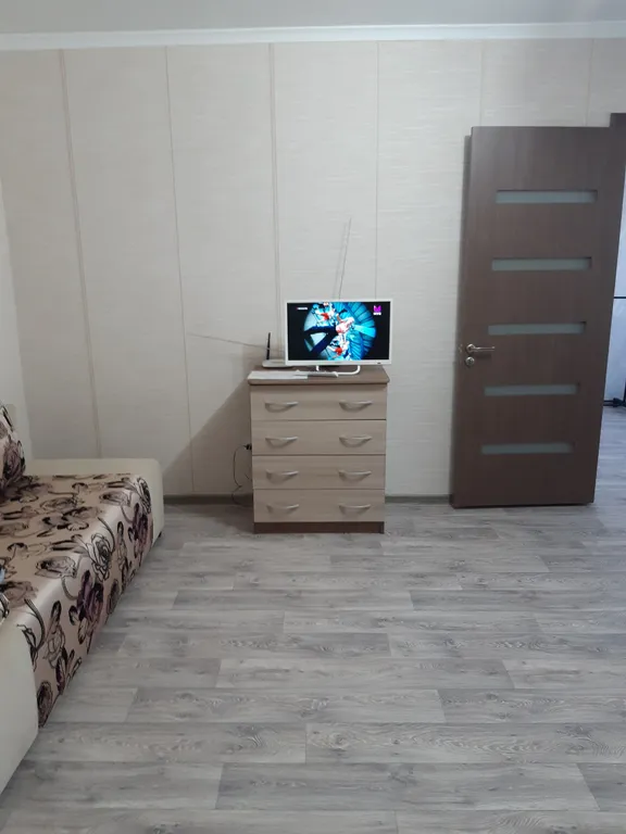 Теплая, чистая 2 комнатная квартира