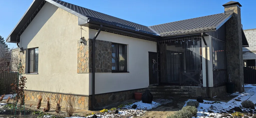 Новый дом с финской сауной, террасой и видом на гору Змейка