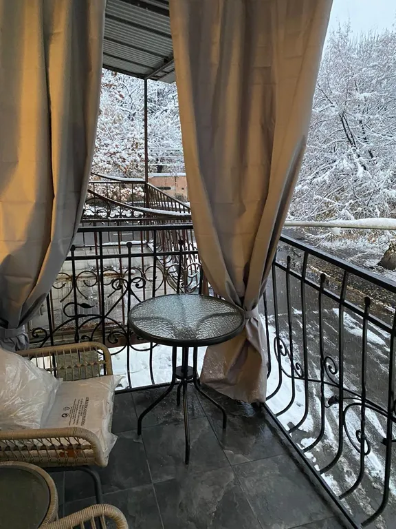 Комфортабельная 3-комнатная квартира, рядом с гостиницей «Владикавказ»