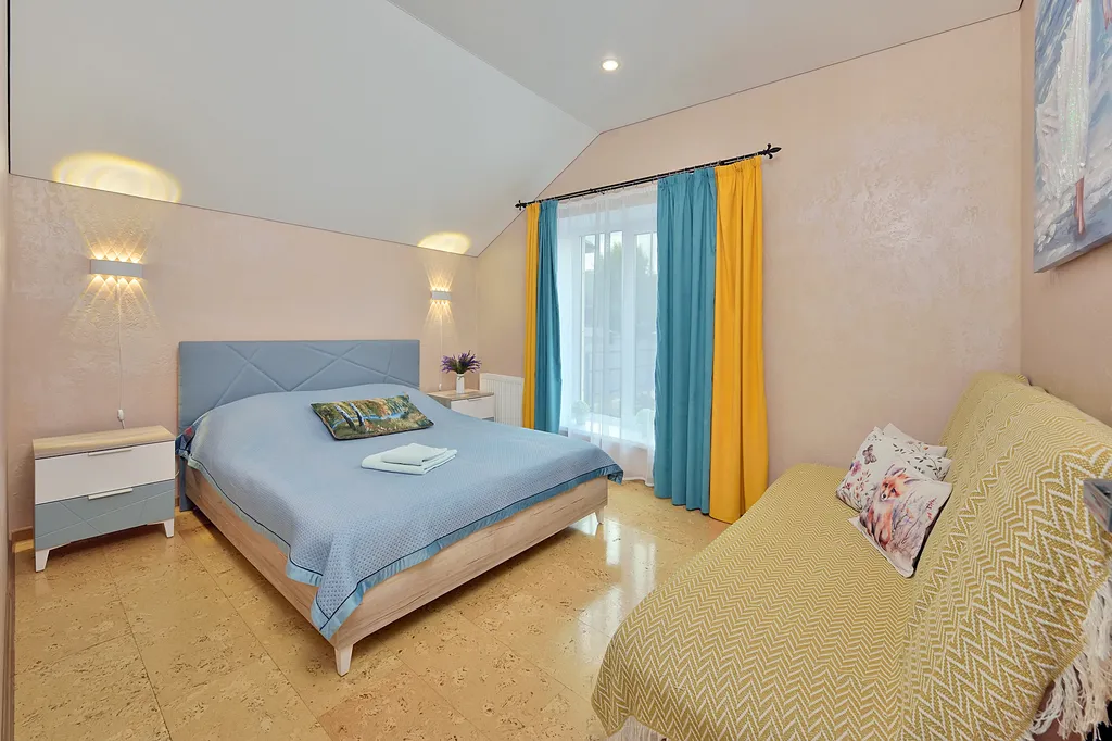 Уютный дом на берегу озера Банное