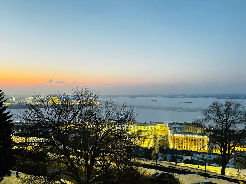 Апартаменты в Радиальном доме с видом на реку