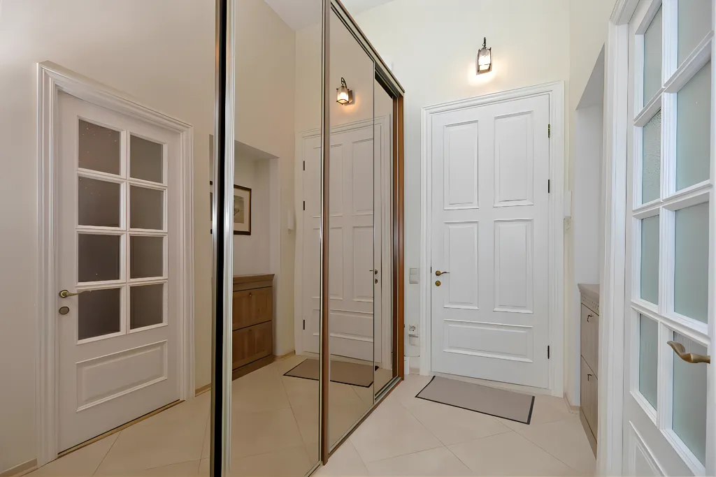 Квартира Патриаршие пруды: Элитная квартира с видом и дизайнерским интерьером — Москва