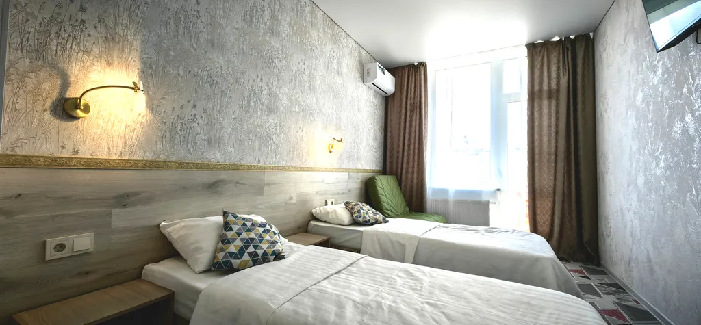 Квартира Квартира Две комнаты с балконами, отопление, кухня, стиралка, беседка, парковка — Судак