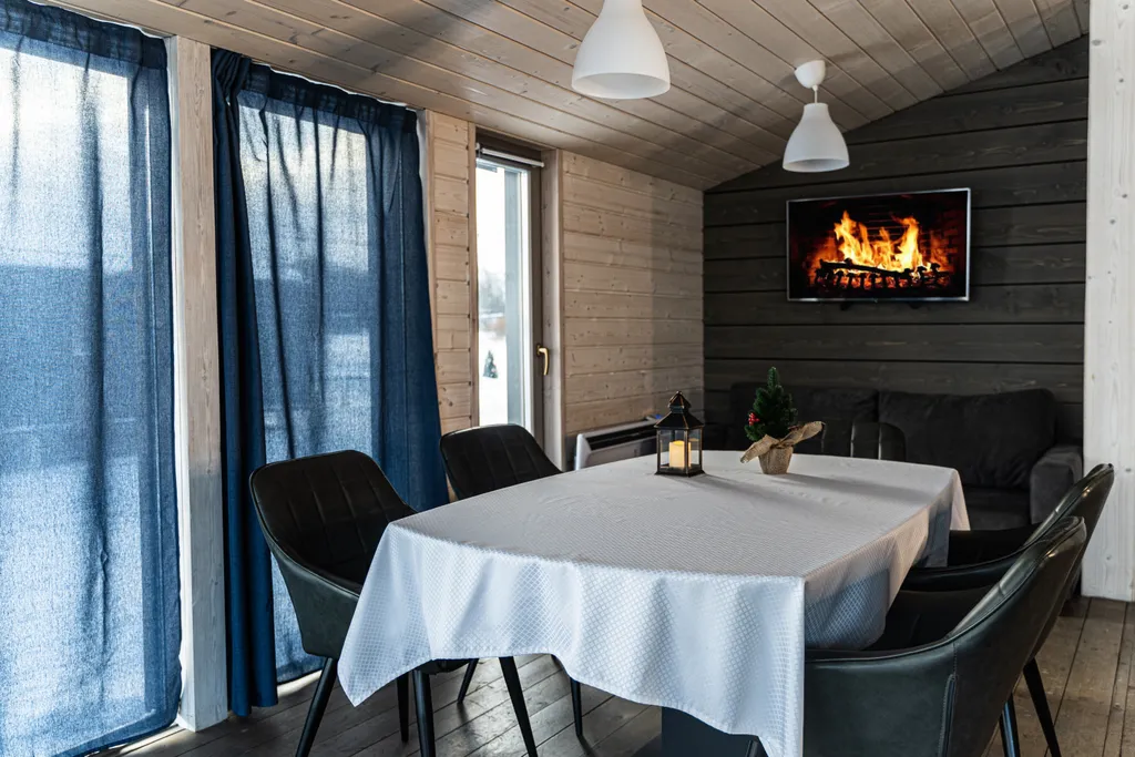 Коттедж Коттедж на берегу озера — Малые Горки