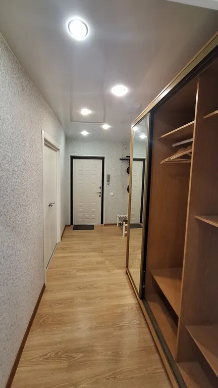 Квартира Квартира Пoлнoцeннaя 2-уx кoмнатная большая квapтирa с раздельным санузлом — Янино-1