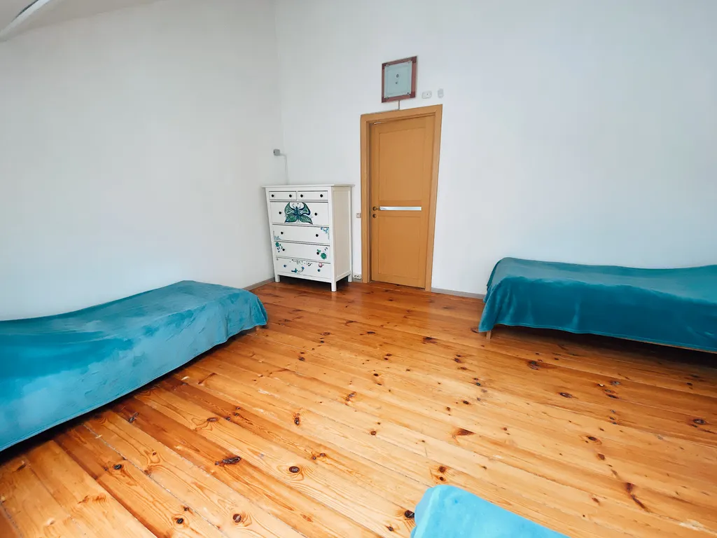 Тёплый коттедж у воды