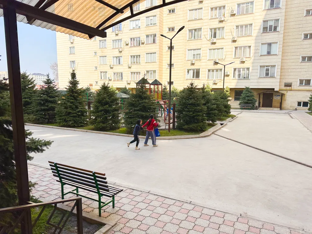 Дом вдали от дома