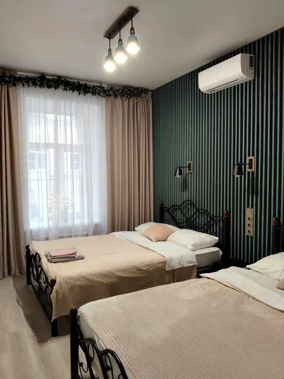 Квартира Квартира Большая студия с отдельной спальней в историческом центре города — Ярославль