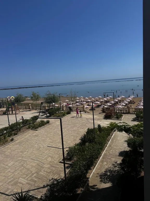 Просторная и уютная студия у моря