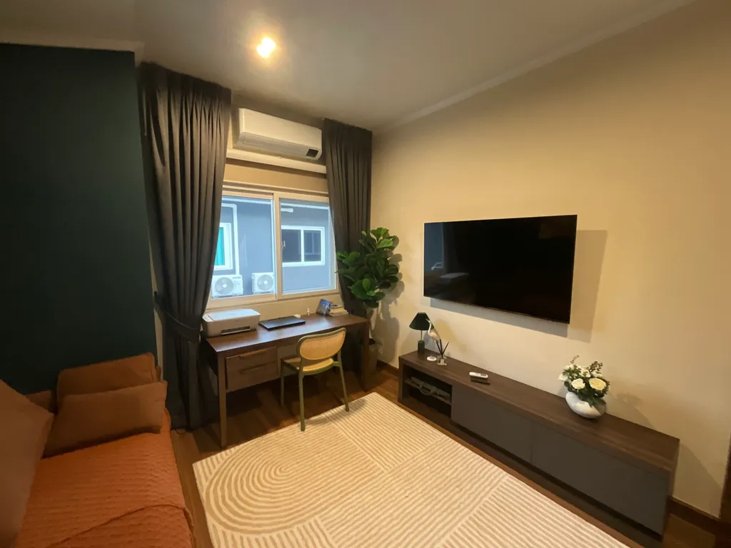 SvoyLux солнечный остров в океане