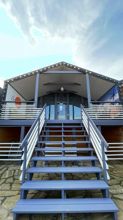 Котедж у моря